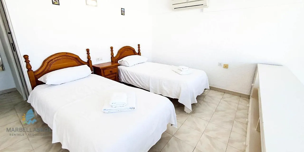 Skol 701. One Bedroom Duplex With Exceptional Sea Views. Marbella Lägenhet